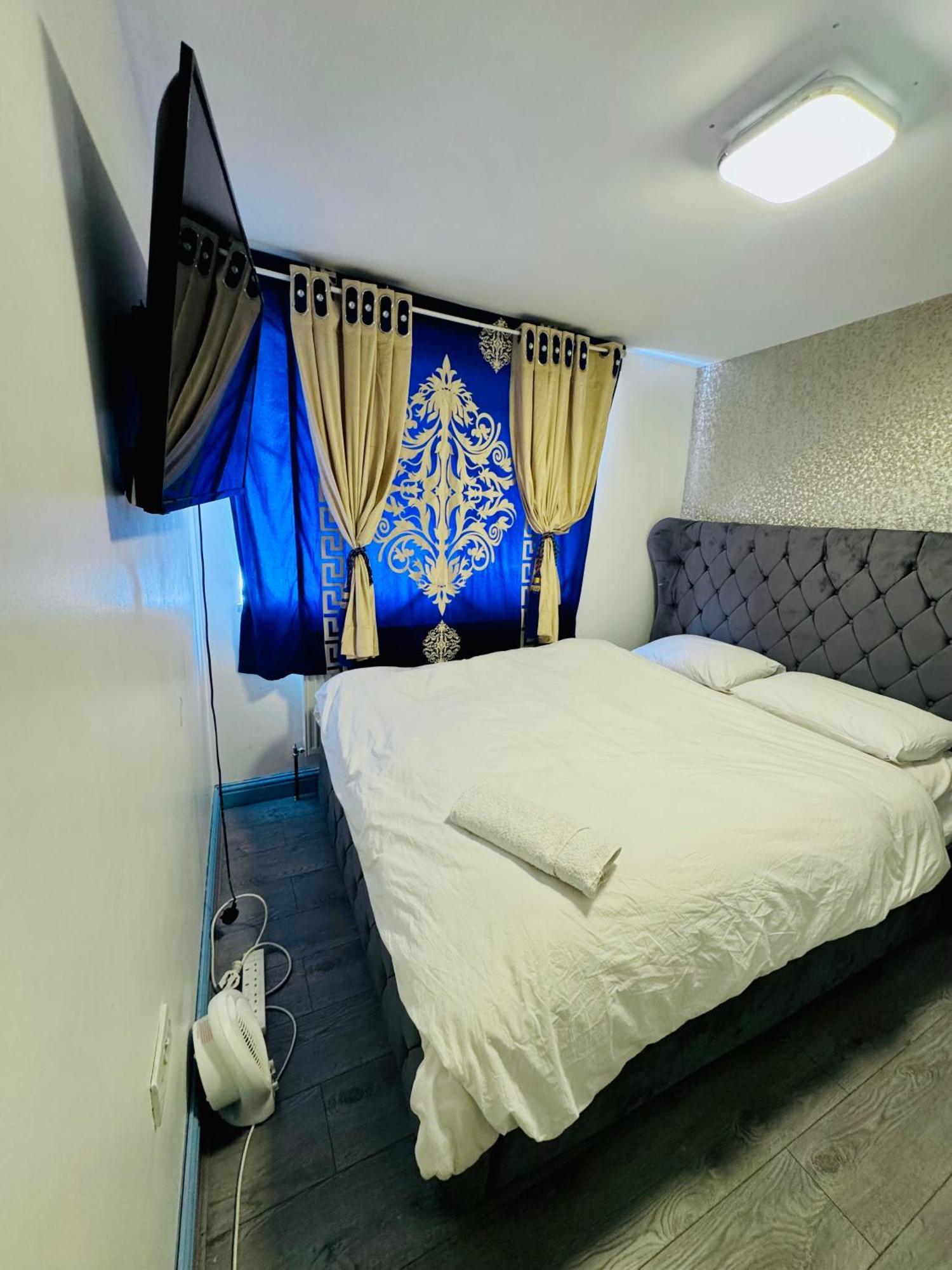 Unique Private Rooms Bolton Eksteriør bilde