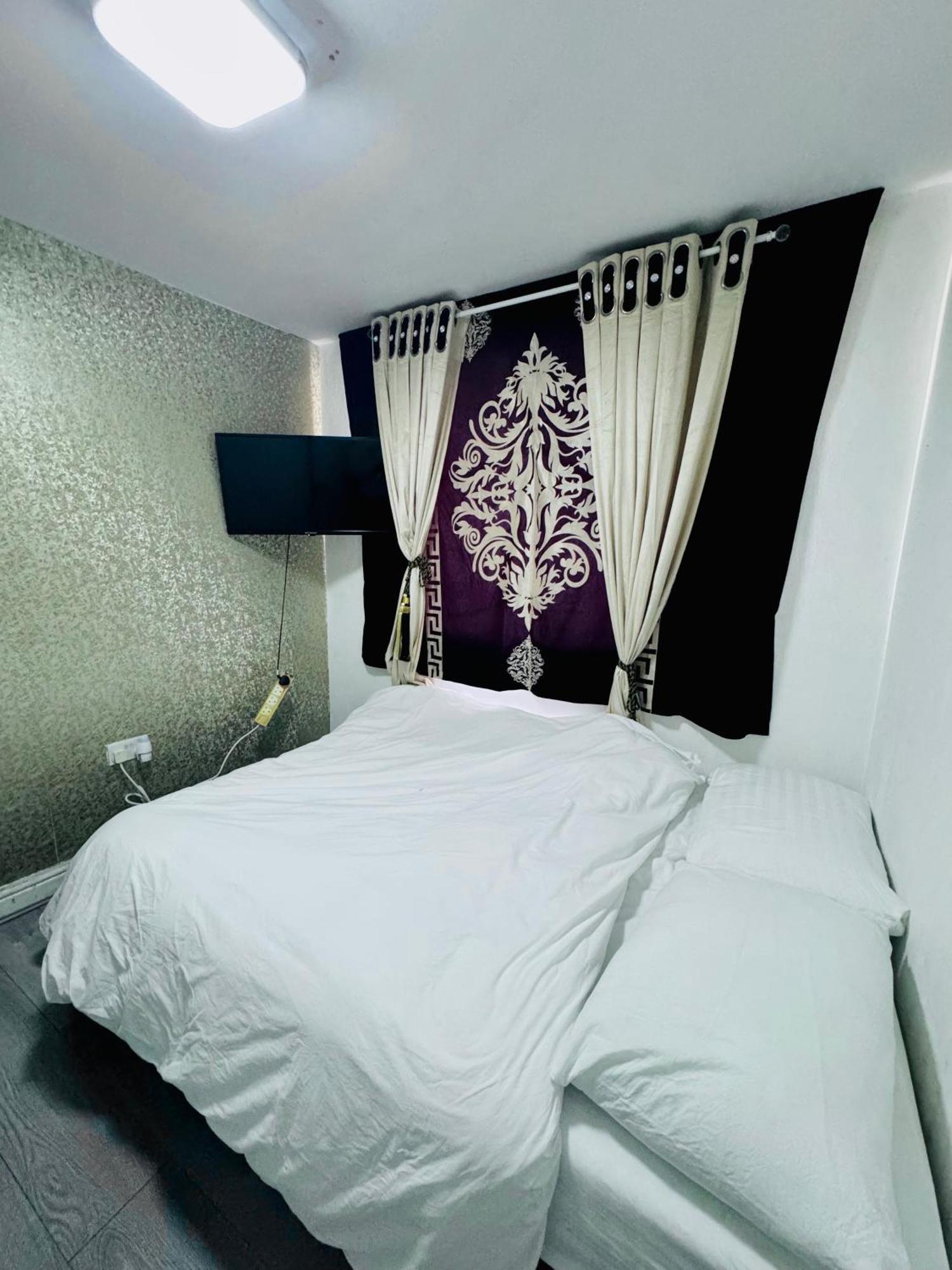 Unique Private Rooms Bolton Eksteriør bilde