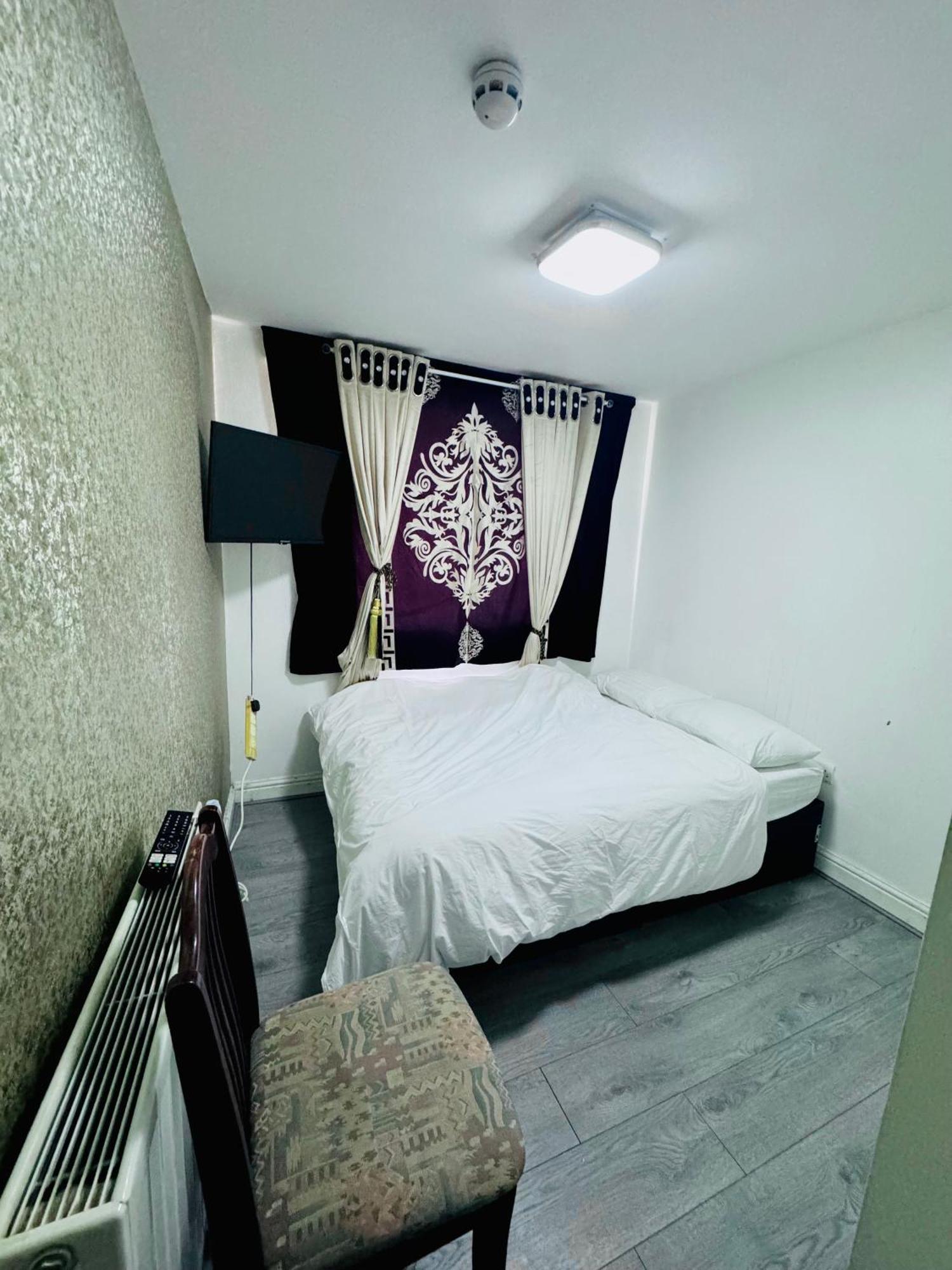 Unique Private Rooms Bolton Eksteriør bilde